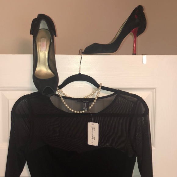 Forever 21 NWT Short Black Body-con Dress Size M - Picture 2 of 8